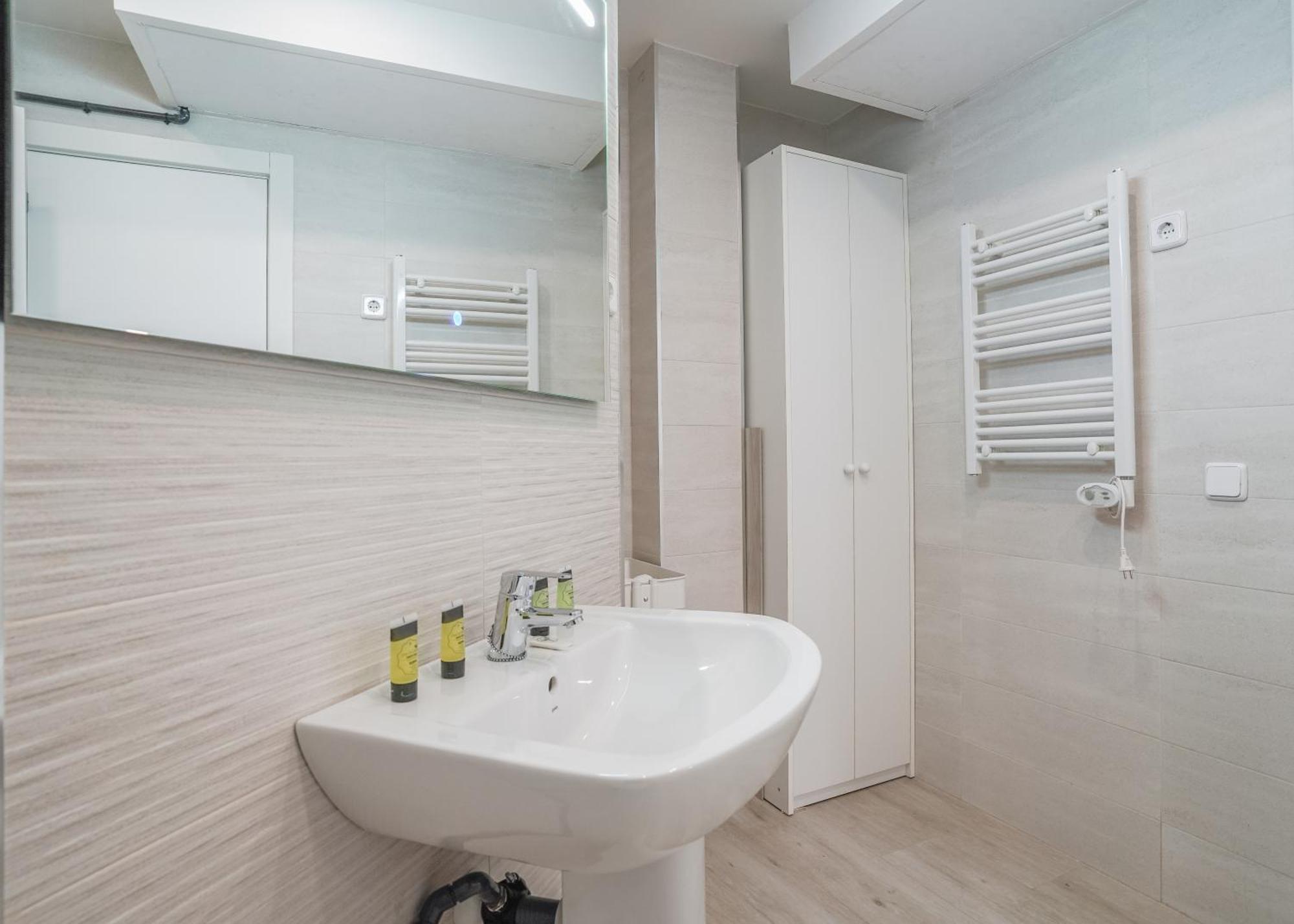 Modern Duplex-2Bedrooms 1.5Baths-Delicias 마드리드 외부 사진