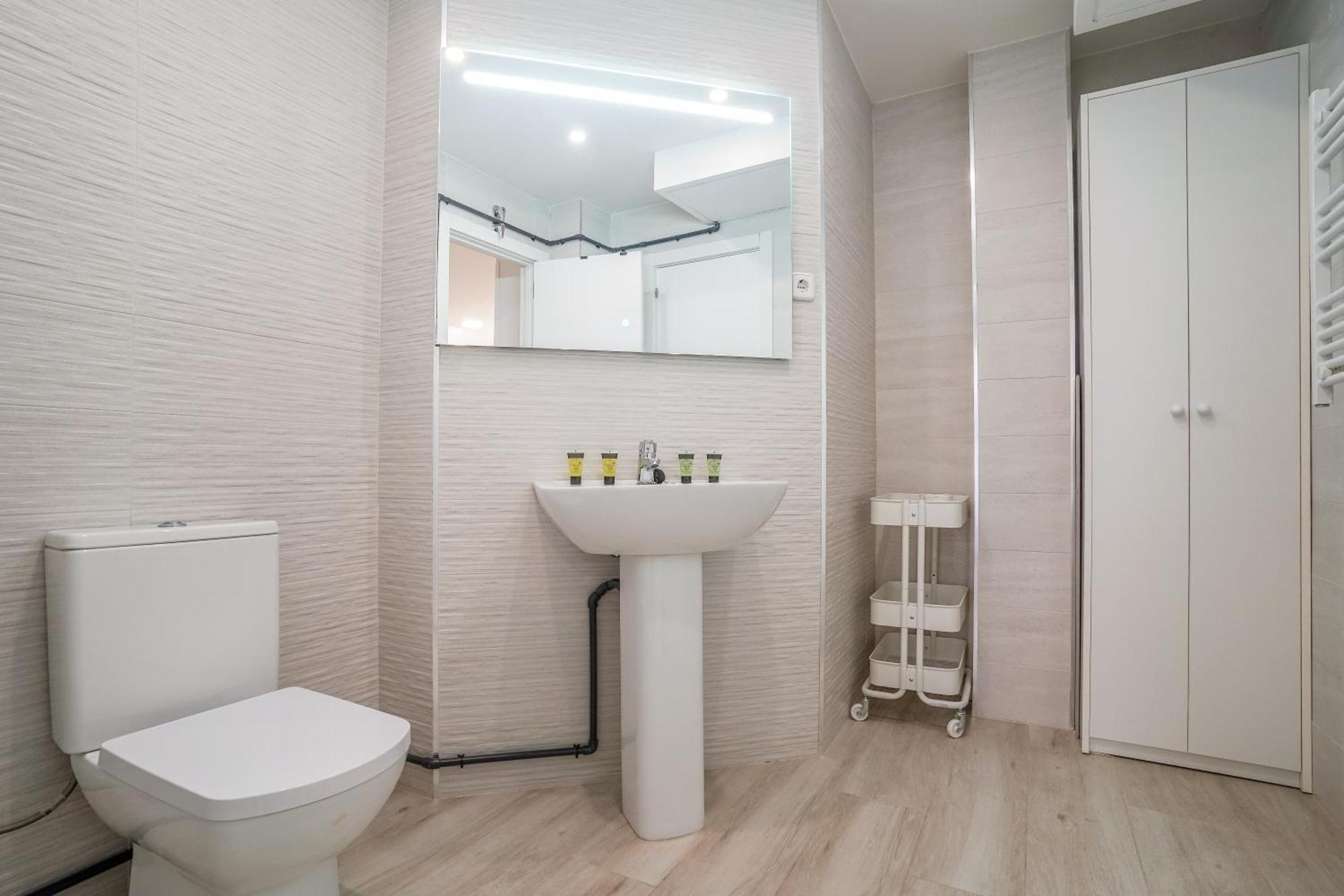 Modern Duplex-2Bedrooms 1.5Baths-Delicias 마드리드 외부 사진