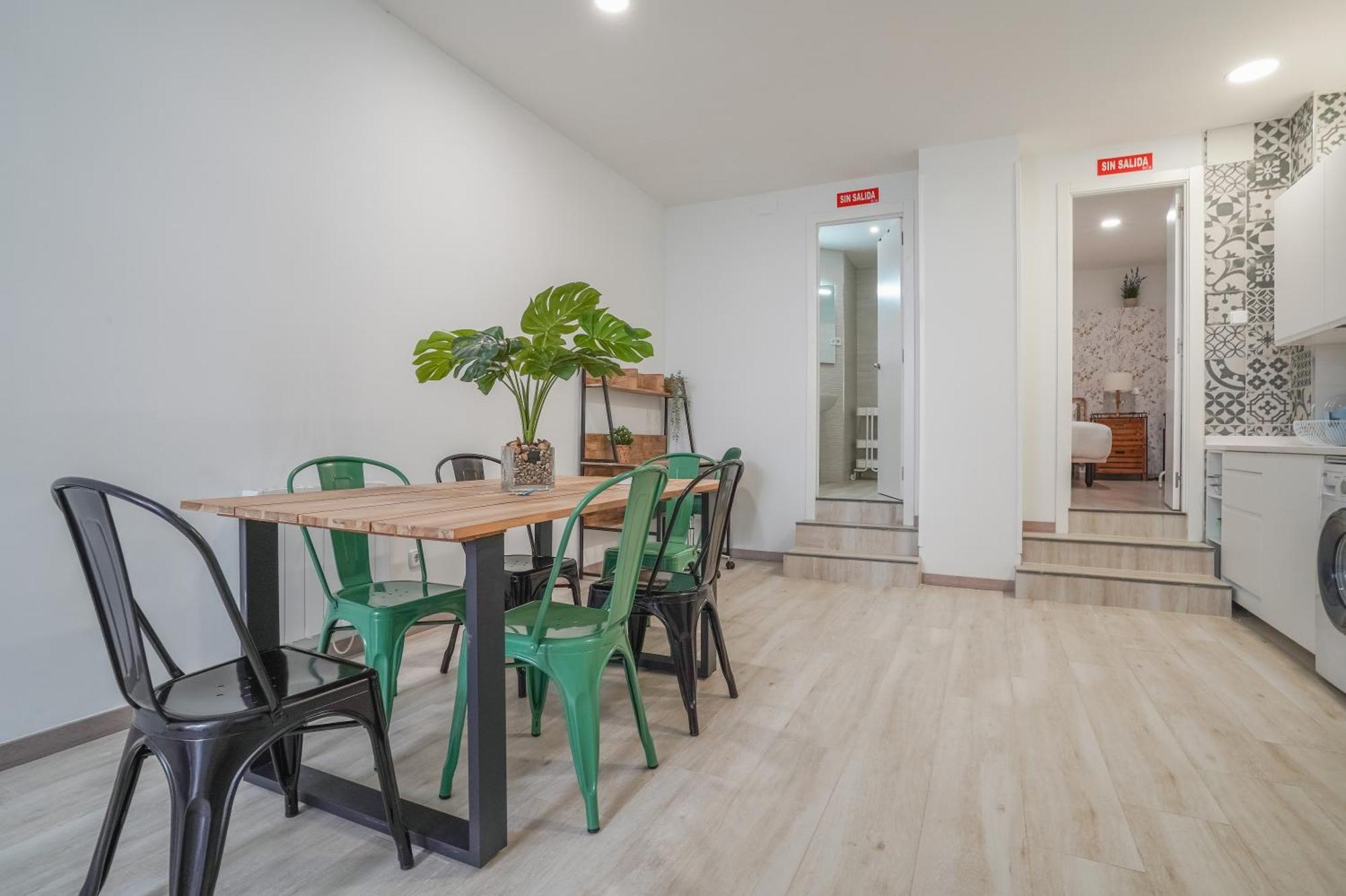 Modern Duplex-2Bedrooms 1.5Baths-Delicias 마드리드 외부 사진