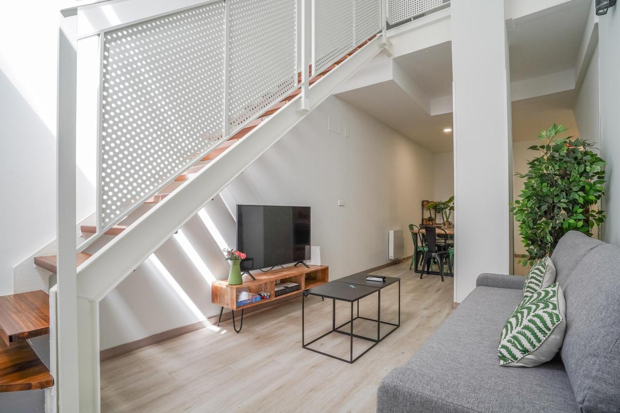 Modern Duplex-2Bedrooms 1.5Baths-Delicias 마드리드 외부 사진