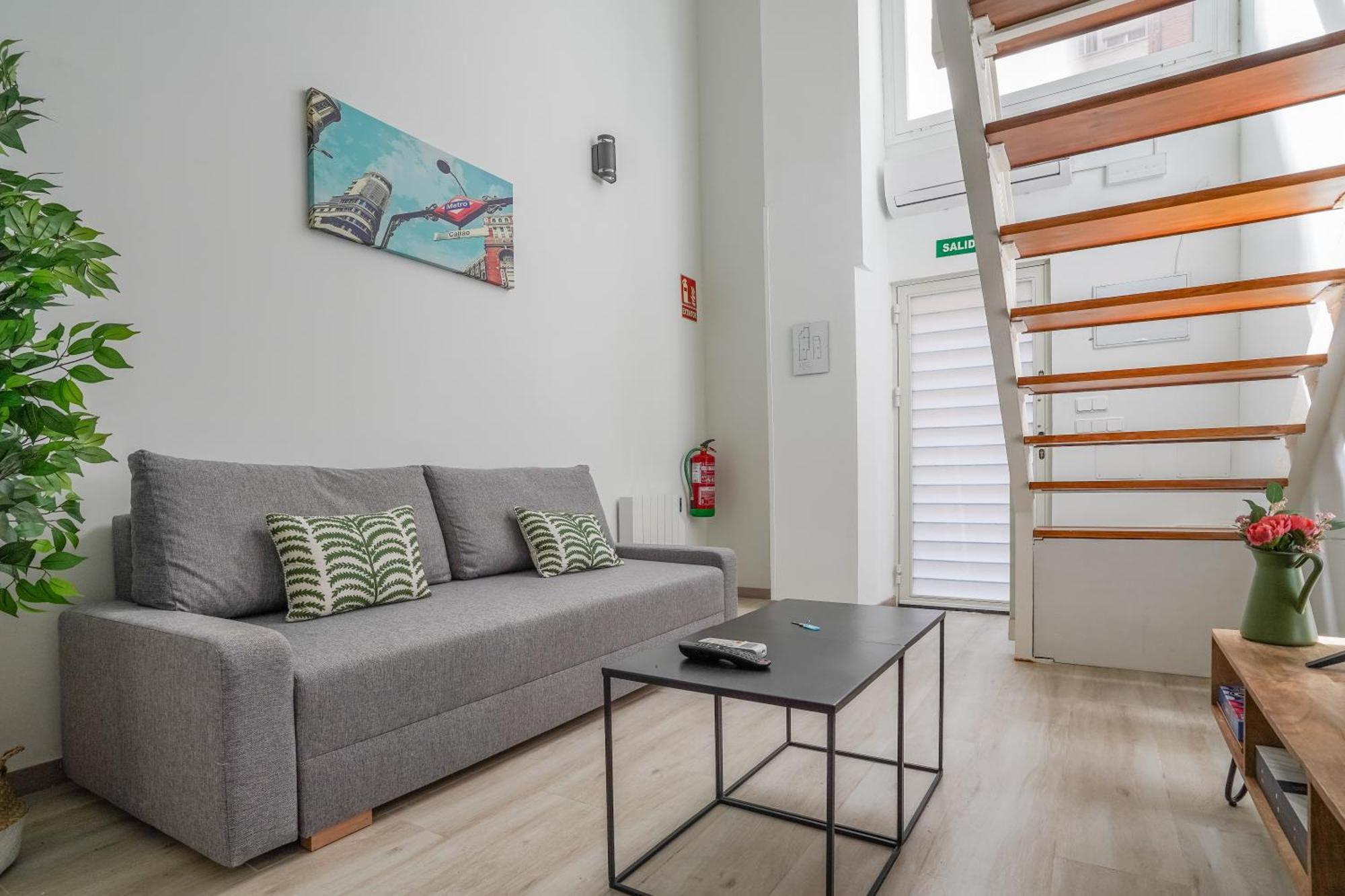 Modern Duplex-2Bedrooms 1.5Baths-Delicias 마드리드 외부 사진